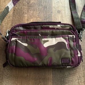 NWOT lug camo berry